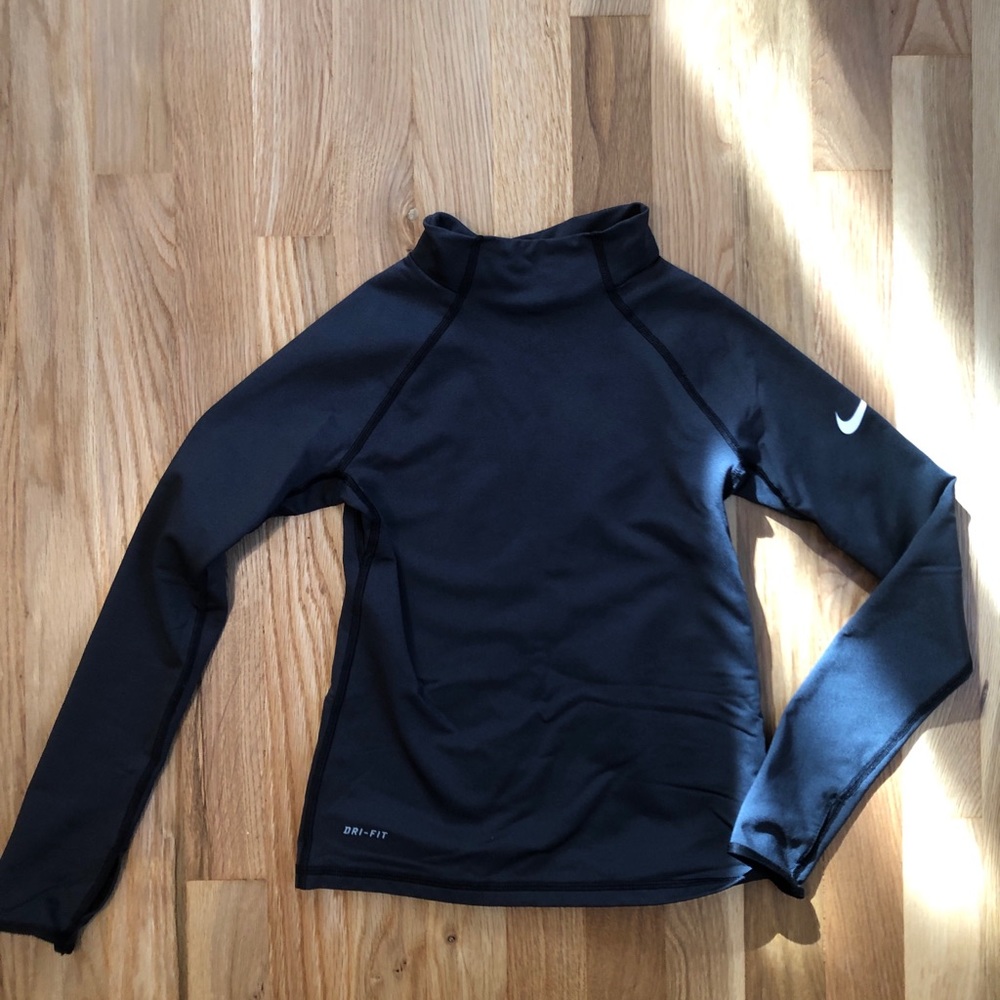 Nike Heavy Duty Long Sleeve - Size Small